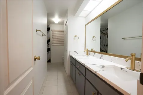 7324 Phillips Street Sarasota FL 34243