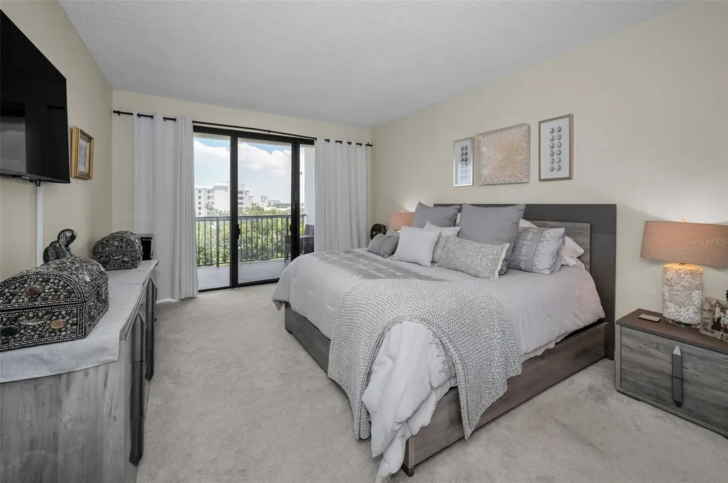 8 Belleview Boulevard Belleair FL 33756