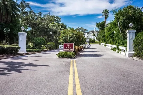 8 Belleview Boulevard Belleair FL 33756