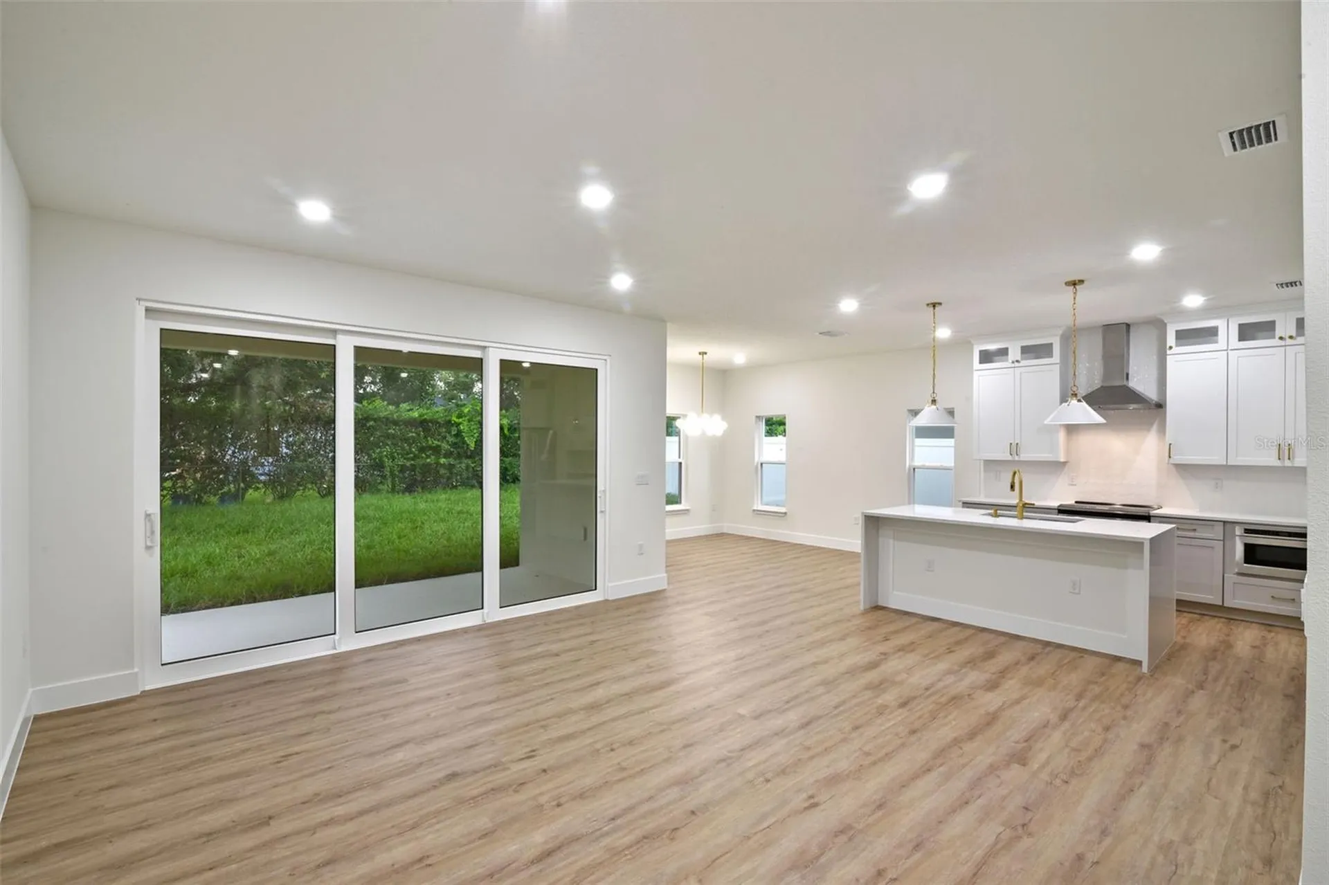 1030 Wilks Avenue Orlando FL 32809