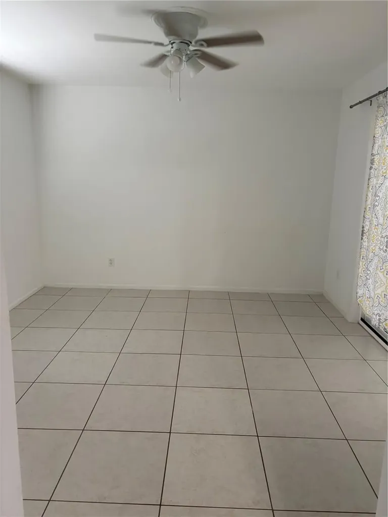 6418 W Paris Street Tampa FL 33634