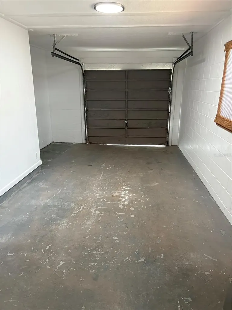 6418 W Paris Street Tampa FL 33634