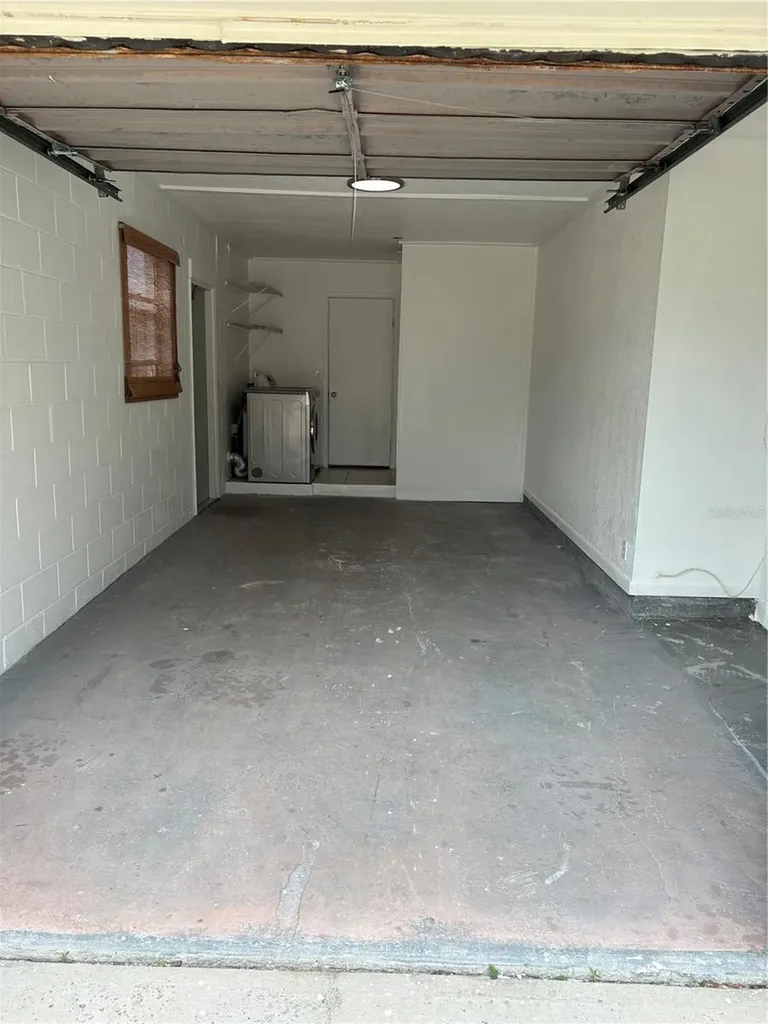 6418 W Paris Street Tampa FL 33634
