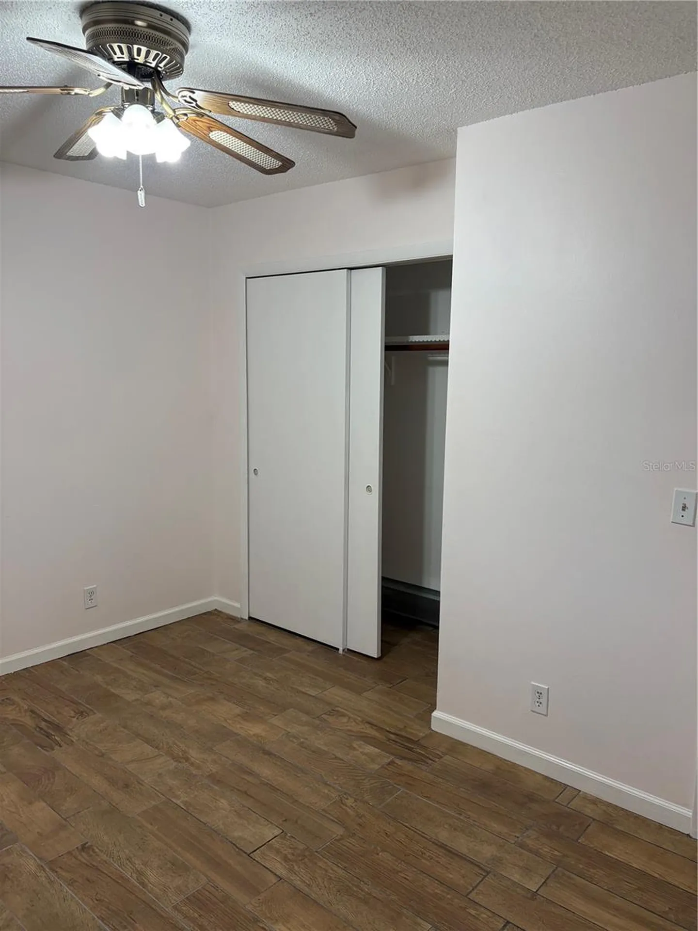 6418 W Paris Street Tampa FL 33634