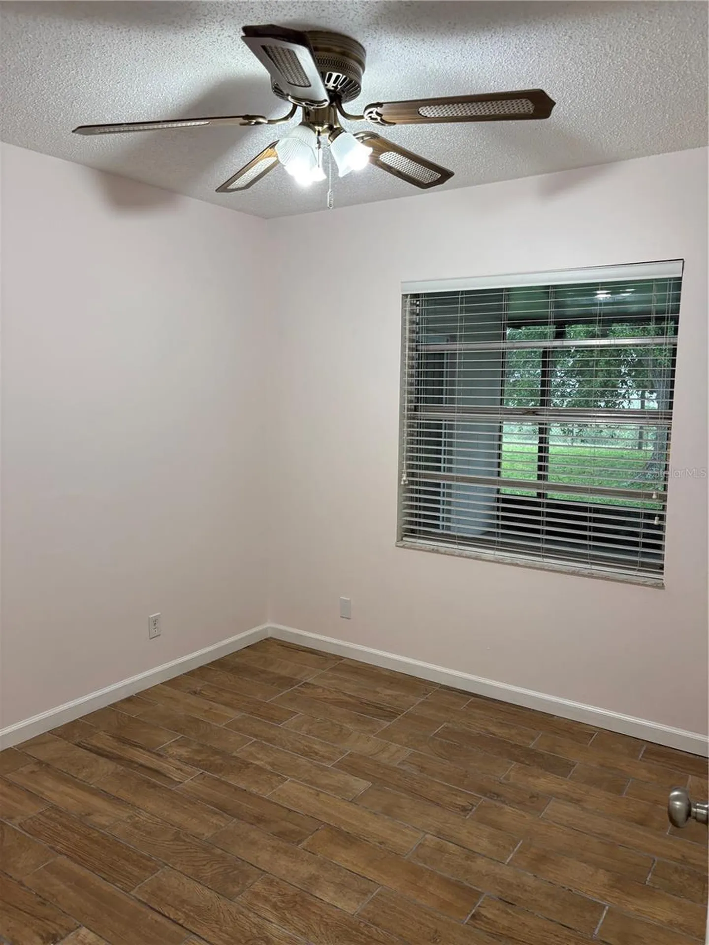 6418 W Paris Street Tampa FL 33634