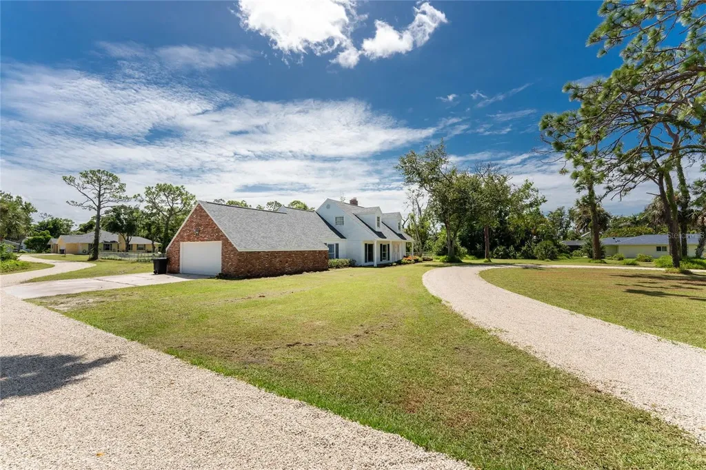 1120 Larchmont Drive Englewood FL 34223