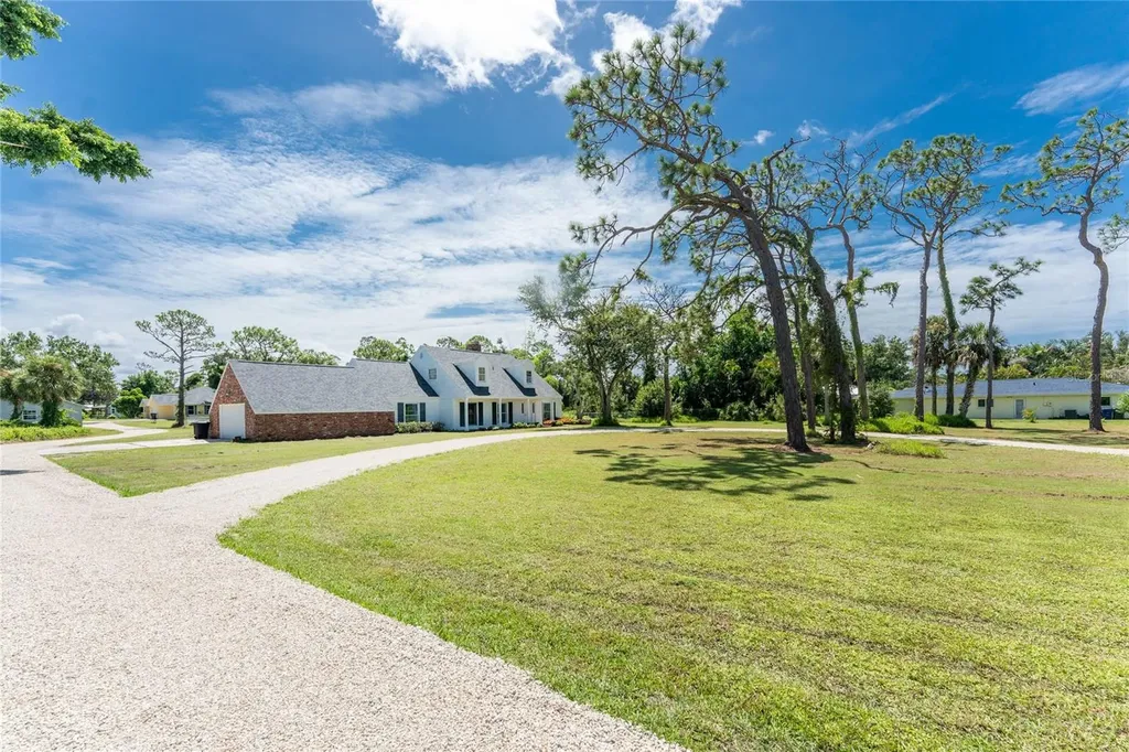 1120 Larchmont Drive Englewood FL 34223