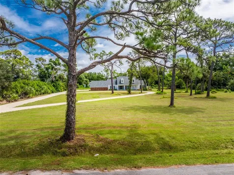 1120 Larchmont Drive Englewood FL 34223