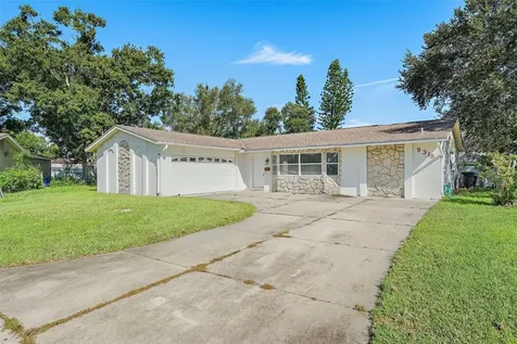 9318 1st Street N St Petersburg FL 33702