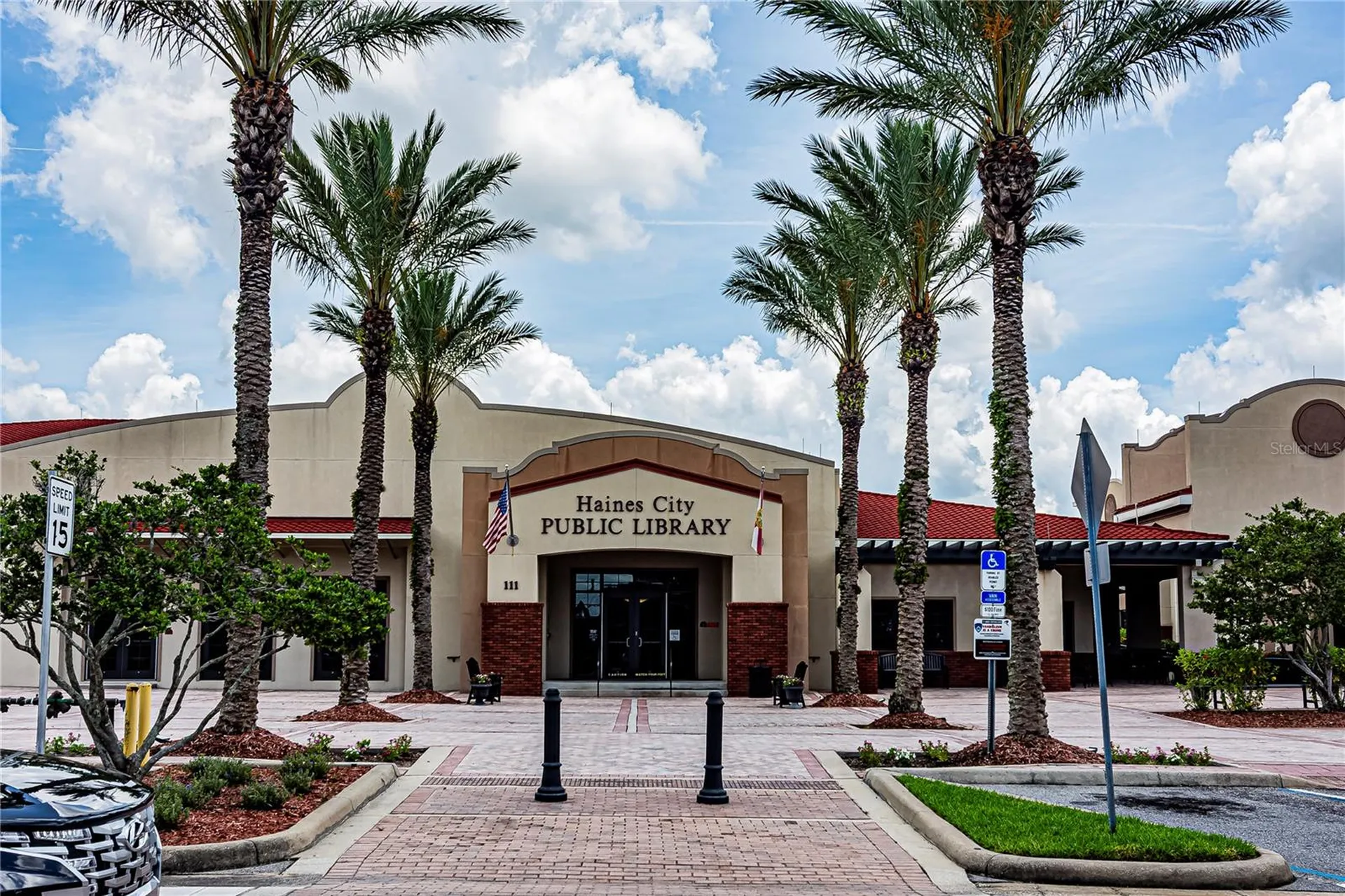 21 N 7th Street Haines City FL 33844