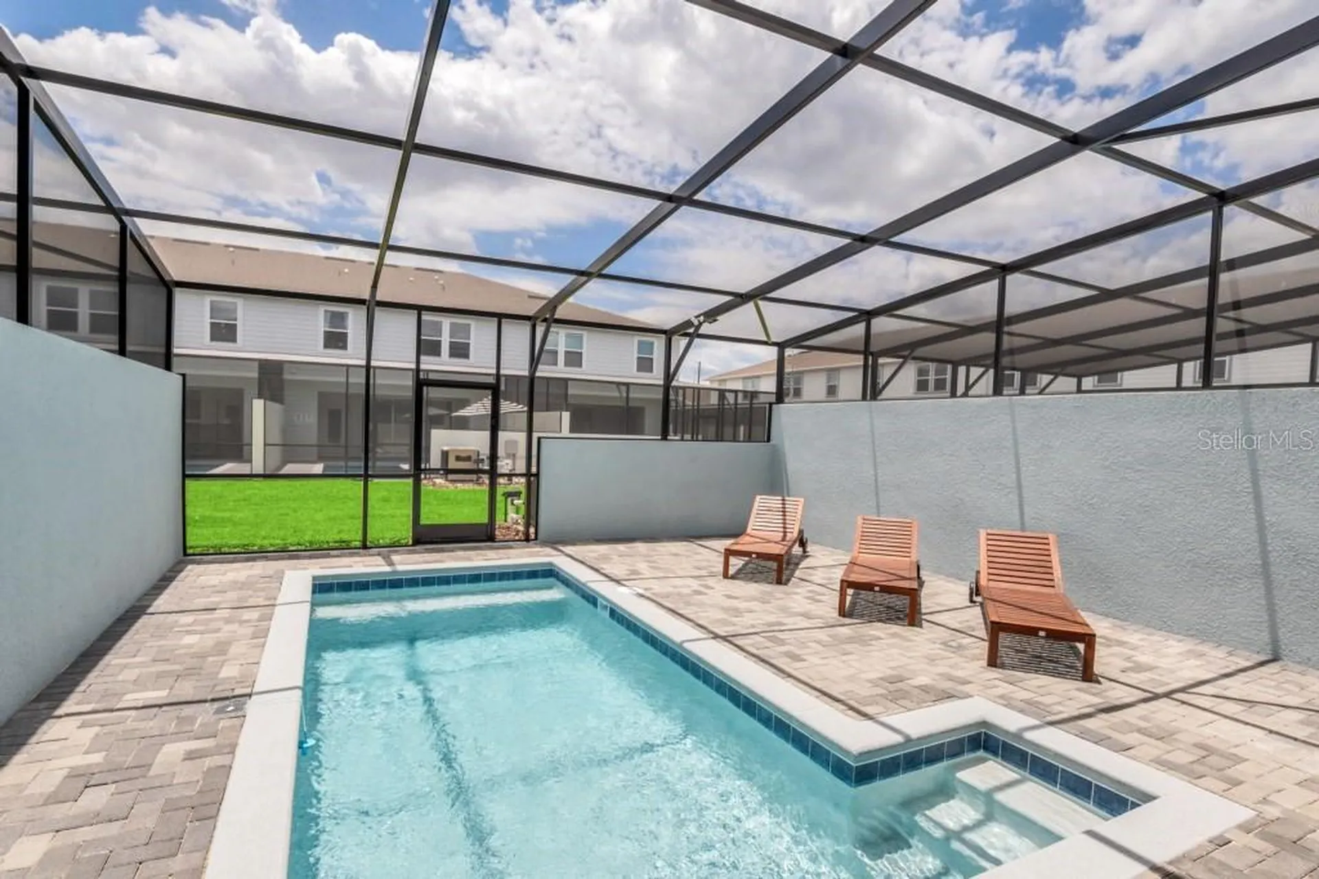 1320 Lava Tree Drive Davenport FL 33897