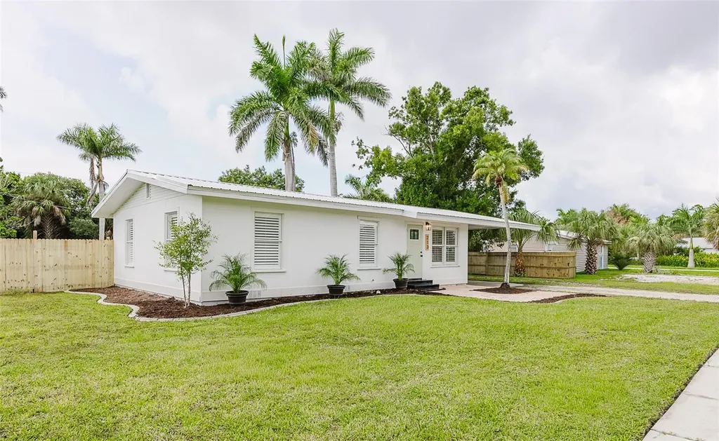 213 W Mckenzie Street Punta Gorda FL 33950