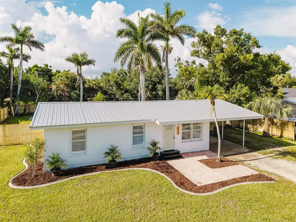 213 W Mckenzie Street Punta Gorda FL 33950