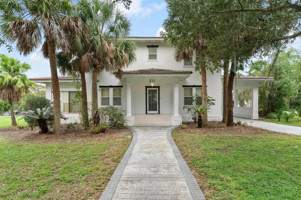 211 S Central Avenue Umatilla FL 32784