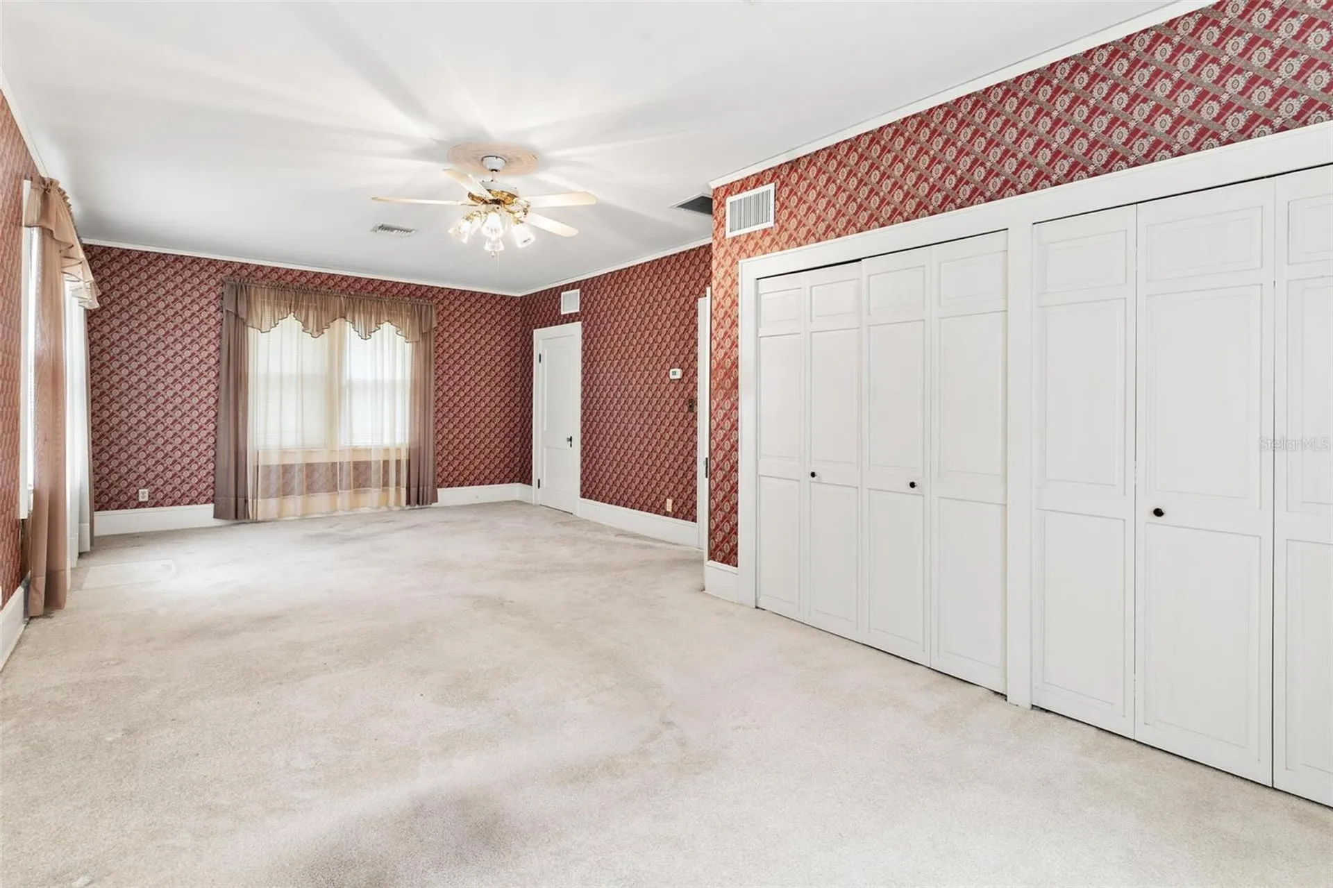 211 S Central Avenue Umatilla FL 32784