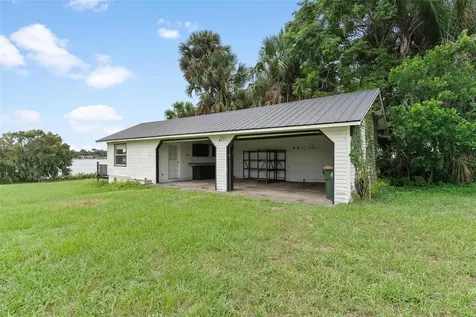 211 S Central Avenue Umatilla FL 32784