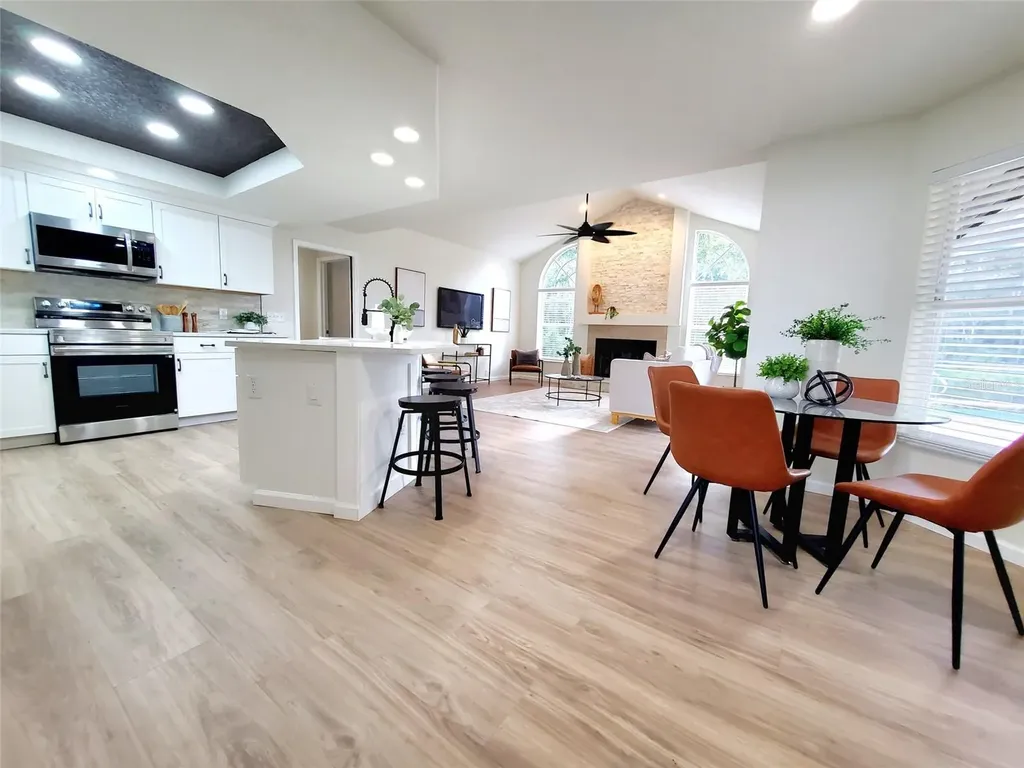 382 Waterford Circle E Tarpon Springs FL 34688