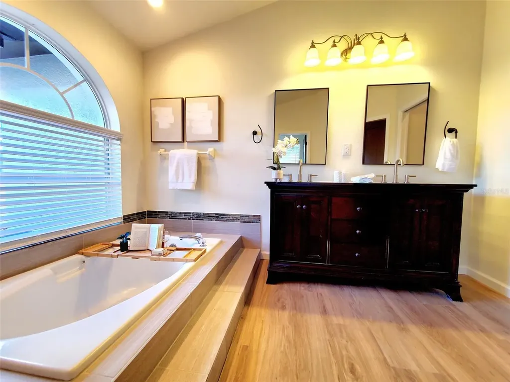 382 Waterford Circle E Tarpon Springs FL 34688