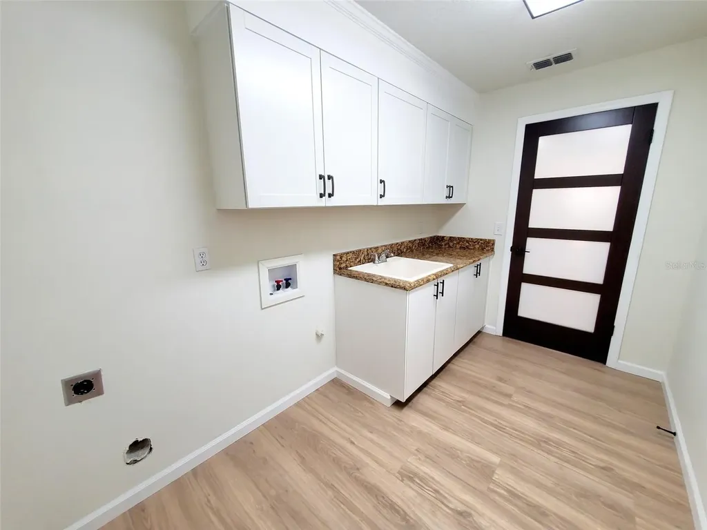 382 Waterford Circle E Tarpon Springs FL 34688