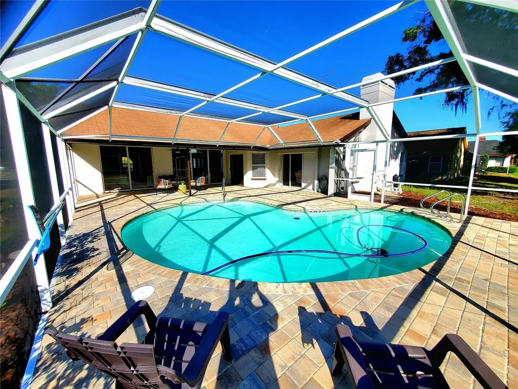382 Waterford Circle E Tarpon Springs FL 34688