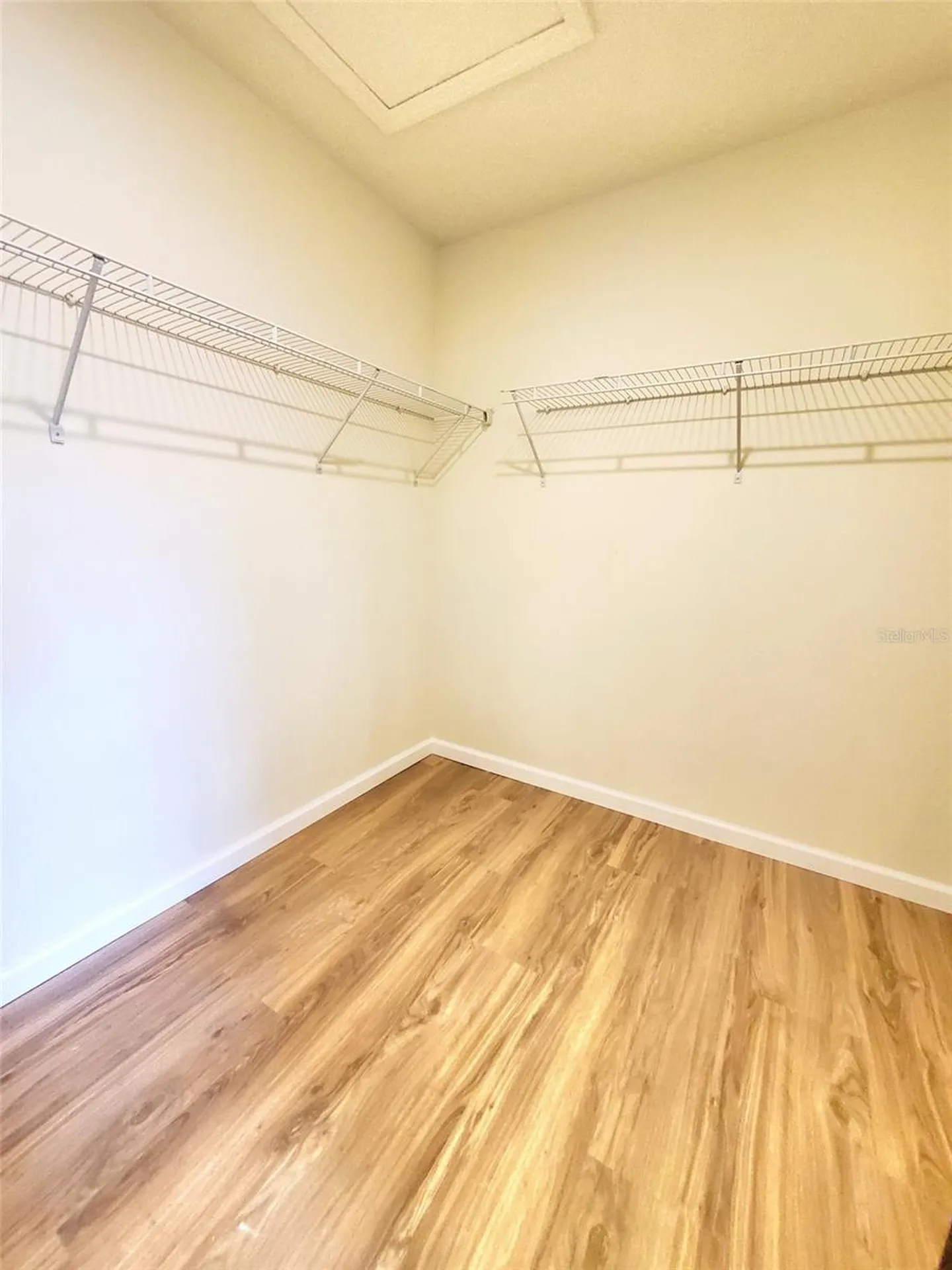 382 Waterford Circle E Tarpon Springs FL 34688