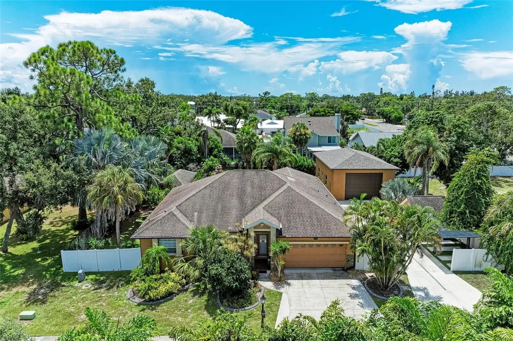 2820 Alliance Avenue Sarasota FL 34231