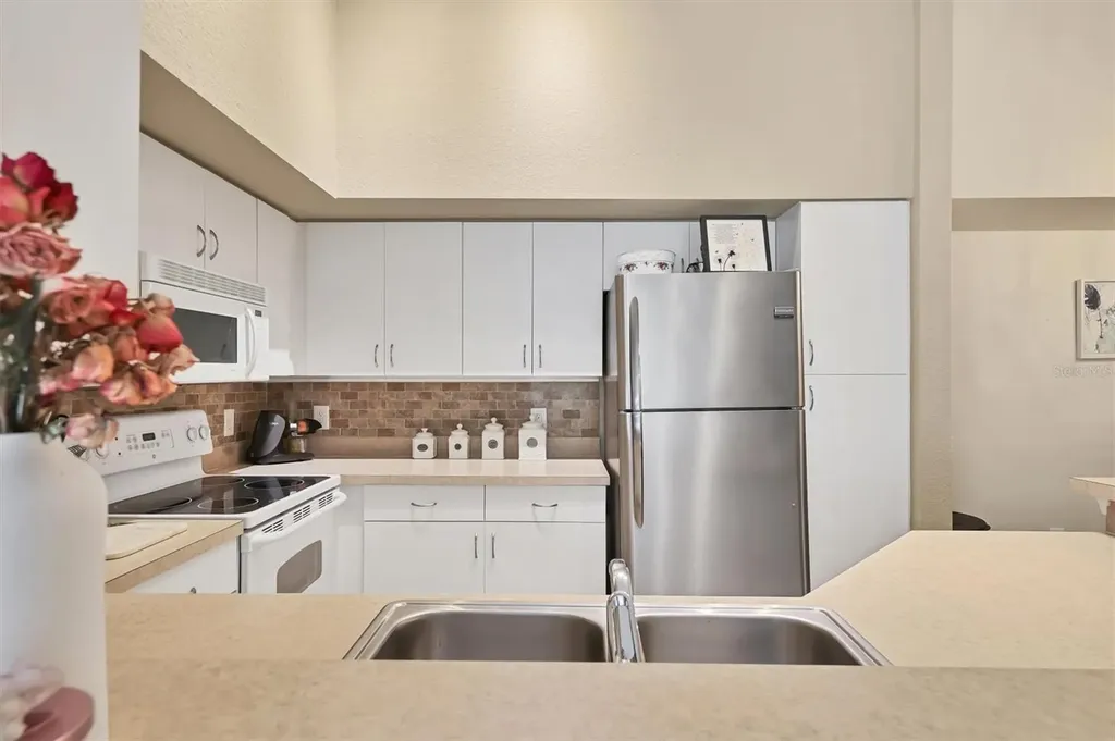 4166 Central Sarasota Parkway Sarasota FL 34238