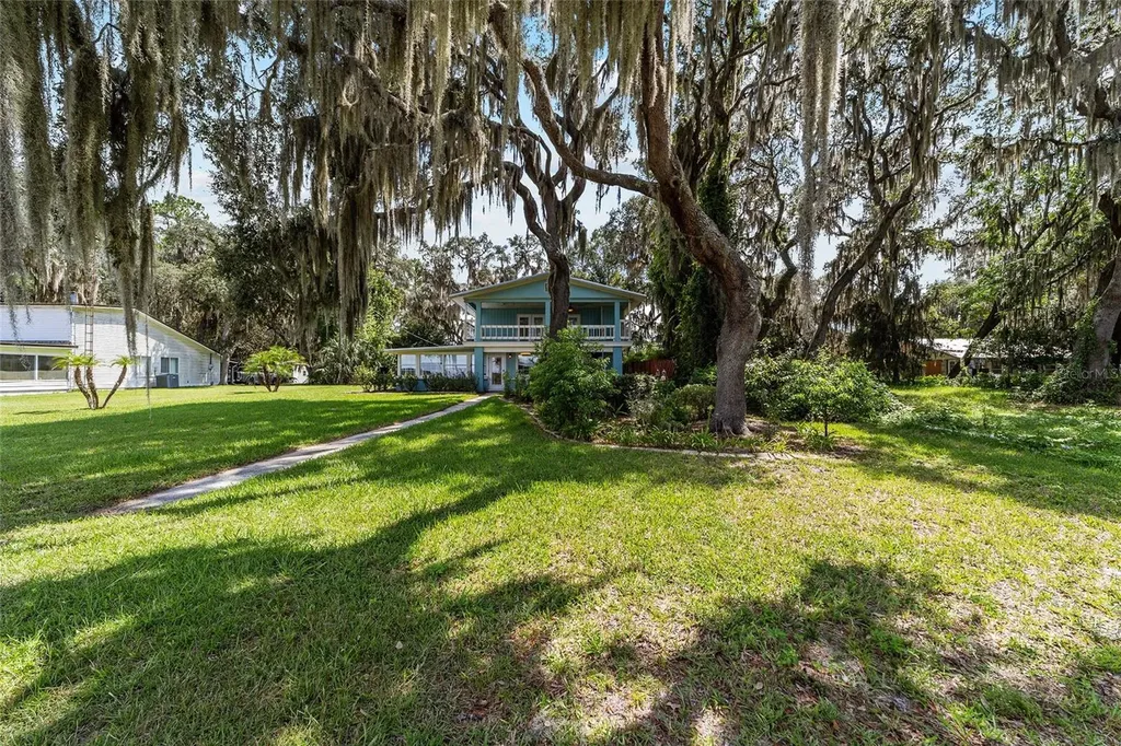 10399 NE 218th Lane Road Fort Mc Coy FL 32134