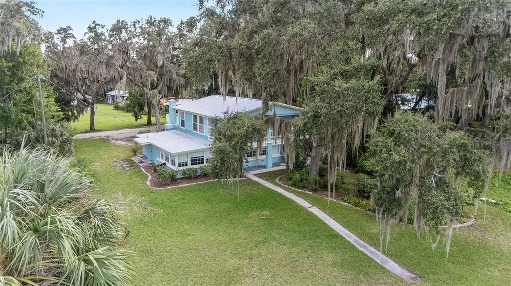 10399 NE 218th Lane Road Fort Mc Coy FL 32134