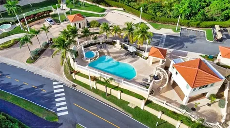 285 Palmas Inn Way Corner SE Humacao PR 00791