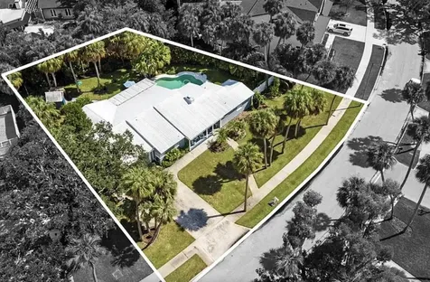 2606 S Hawthorne Circle Tampa FL 33629