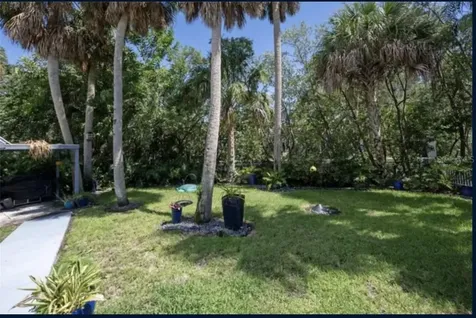 2606 S Hawthorne Circle Tampa FL 33629