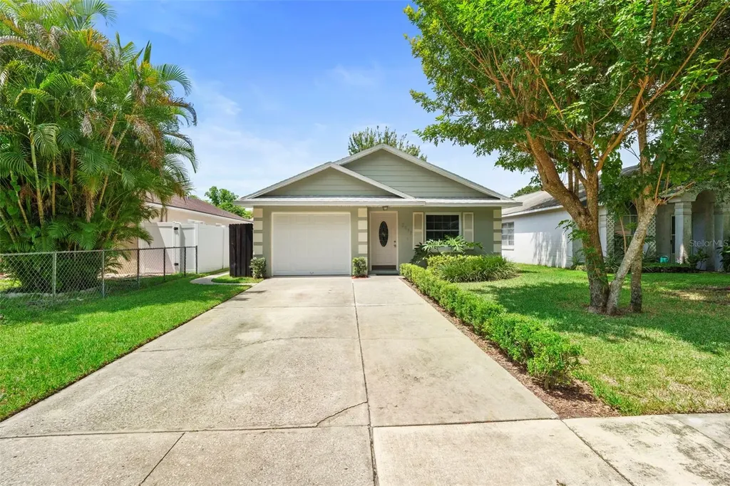 2033 Garwood Drive Orlando FL 32822
