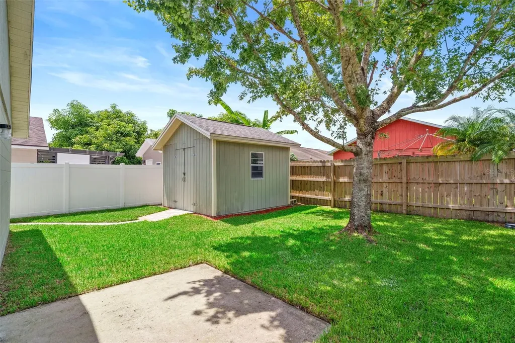 2033 Garwood Drive Orlando FL 32822