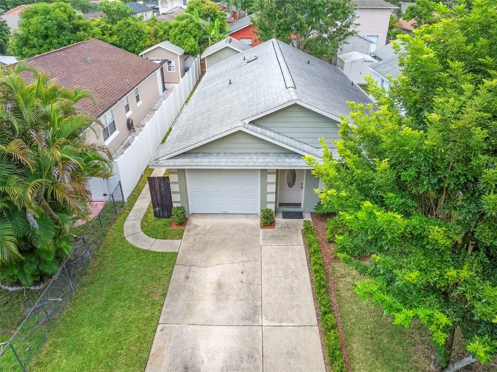 2033 Garwood Drive Orlando FL 32822