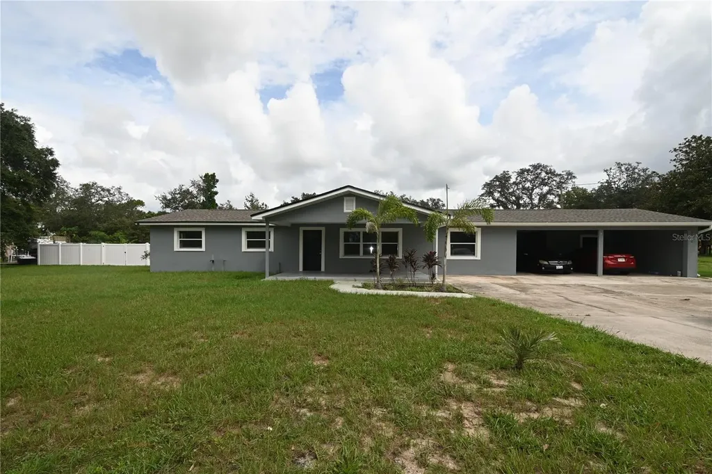 5372 E Johnson Avenue Haines City FL 33844