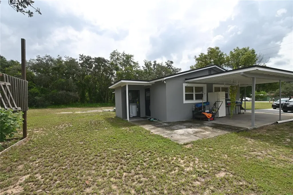 5372 E Johnson Avenue Haines City FL 33844