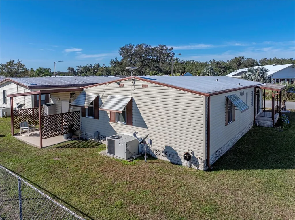 4000 William Hume Drive Zephyrhills FL 33541