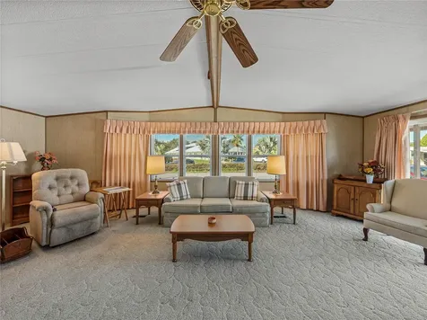 4000 William Hume Drive Zephyrhills FL 33541