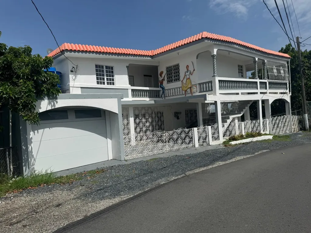 Carr. 371, Km. 1.4 Bo. Almácigo Alto, Sector Los Quiñones Yauco PR 00698