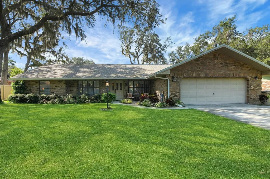 1515 Spanish Avenue Leesburg FL 34748