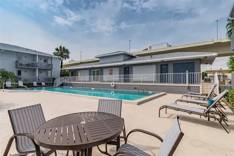 4907 W Mcelroy Avenue Tampa FL 33611