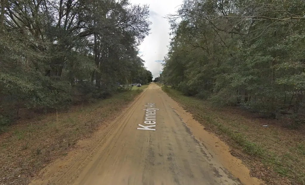 622 Kennedy Interlachen FL 32148