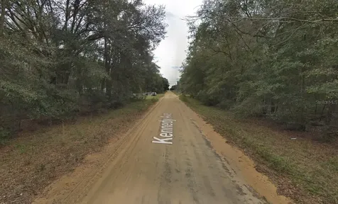 622 Kennedy Interlachen FL 32148