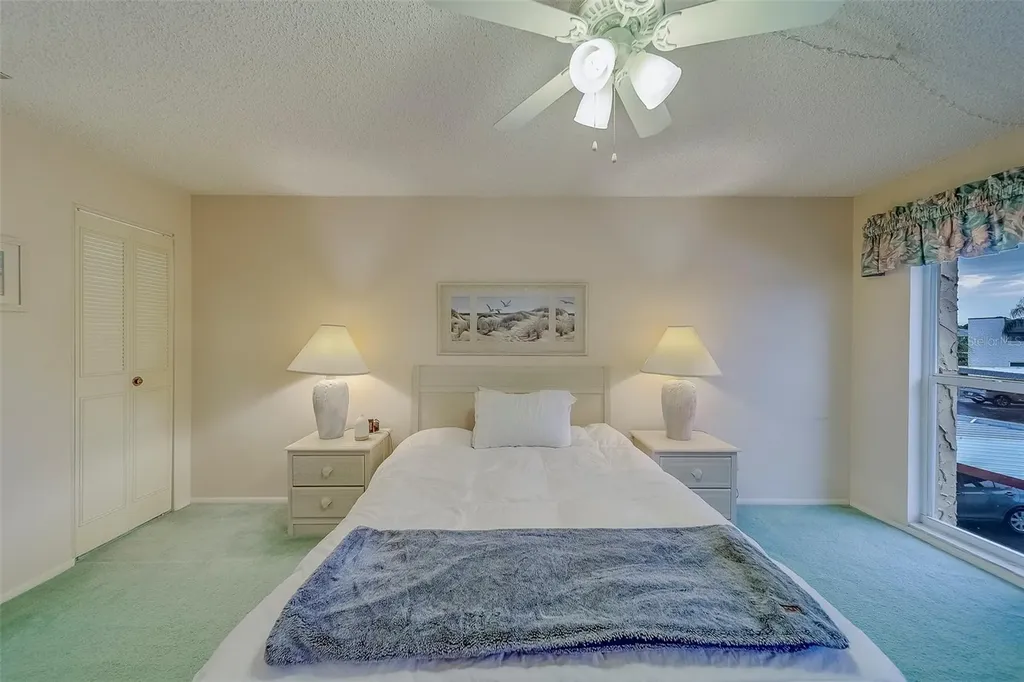 206 Dogwood Circle Seminole FL 33777