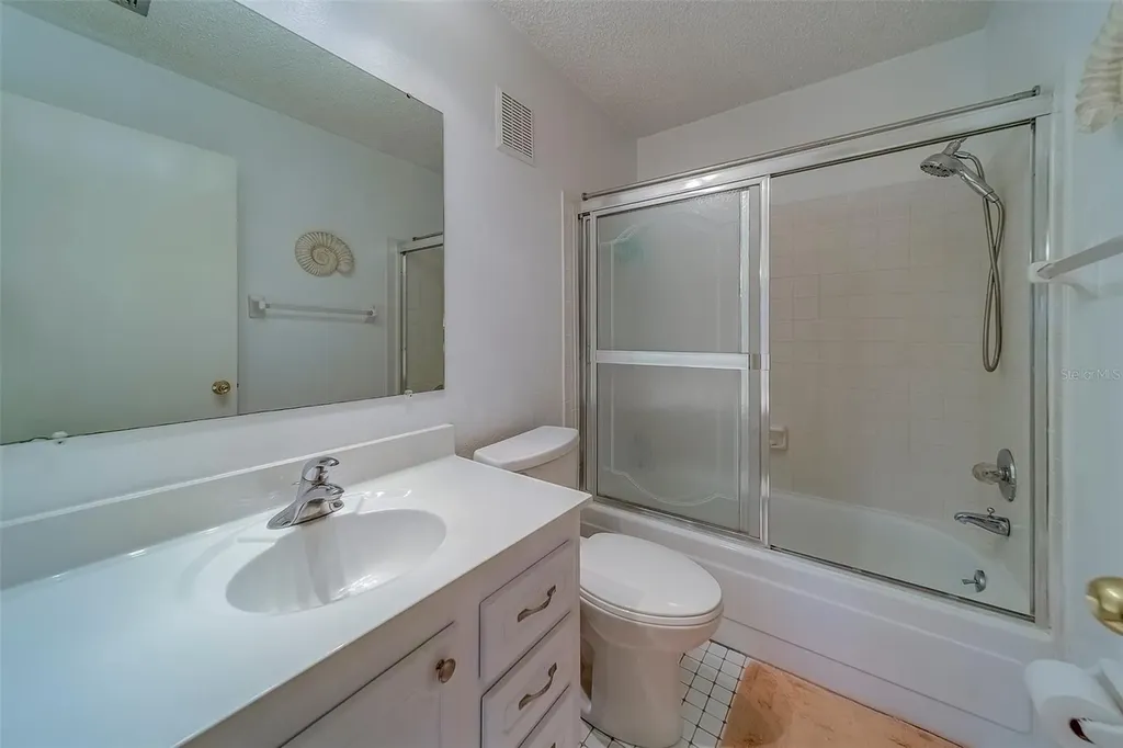 206 Dogwood Circle Seminole FL 33777