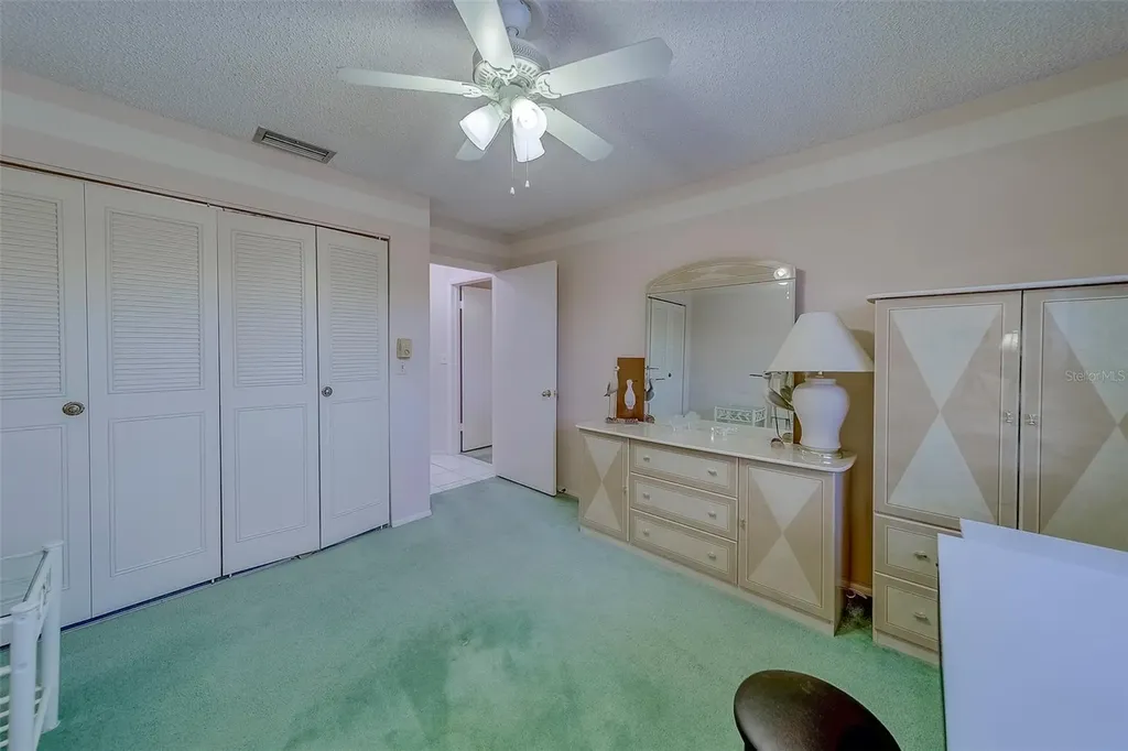 206 Dogwood Circle Seminole FL 33777
