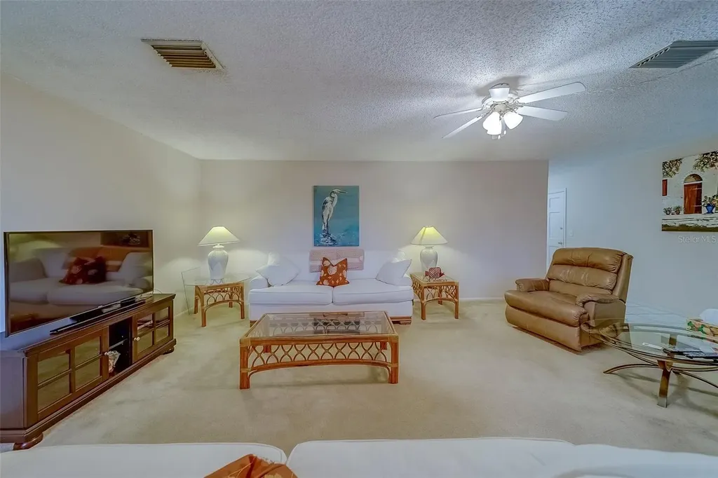 206 Dogwood Circle Seminole FL 33777