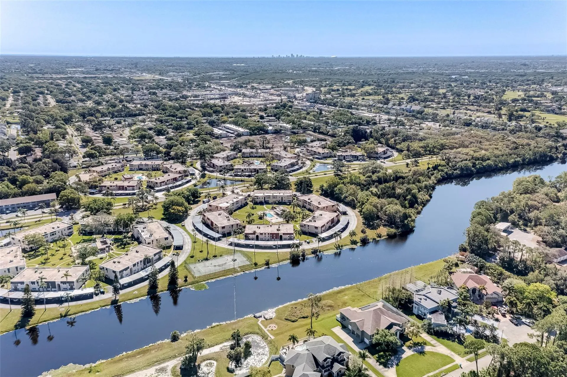 206 Dogwood Circle Seminole FL 33777