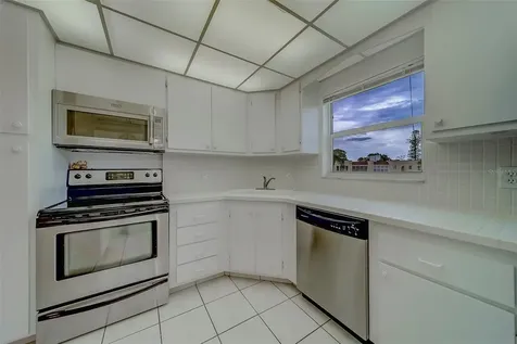 206 Dogwood Circle Seminole FL 33777